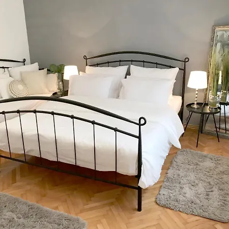 ヴィラ Luxury Designer Apartment With Terrace In Center
