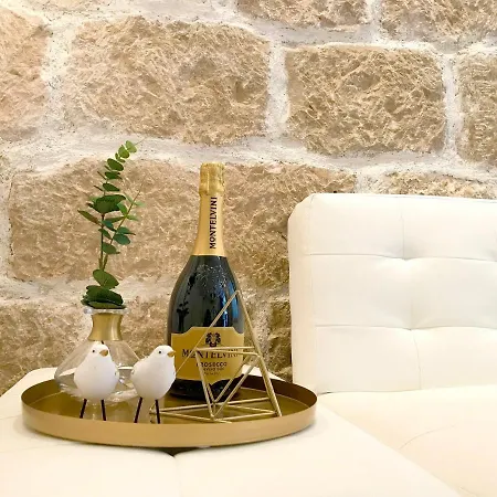 Luxury Designer Apartment With Terrace In Center ヴィラ *